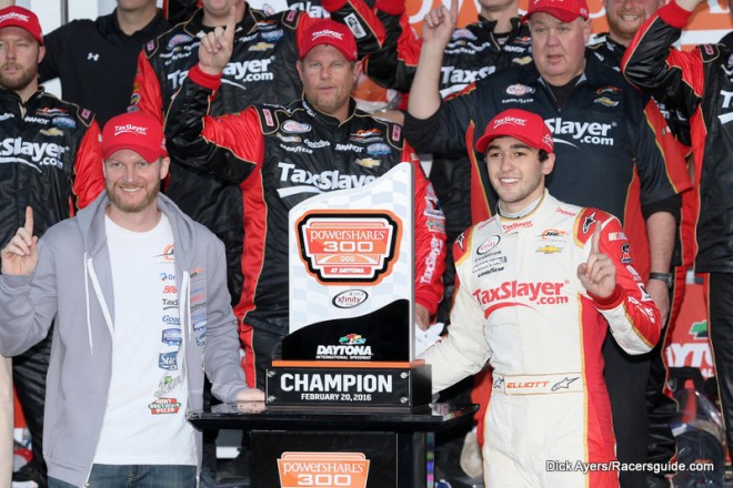 NXS-Powershares QQQ 300-Chase Elliott and Dale Earnhardt-45631