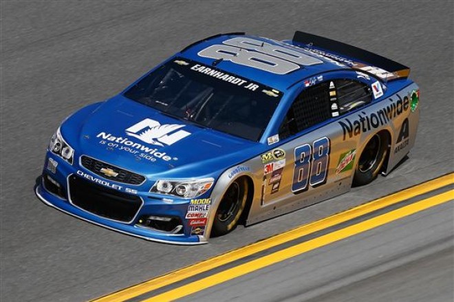 during qualifying for the NASCAR Sprint Cup Series Daytona 500 at Daytona International Speedway on February 14, 2016 in Daytona Beach, Florida.