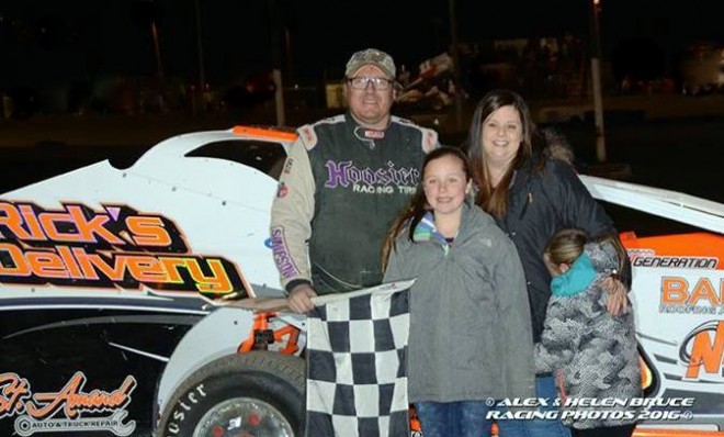 Brad Rouse and Family in Spring Sizzler Victory Lane