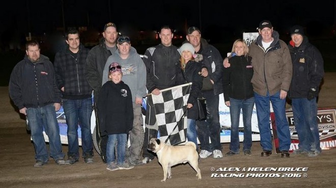 Mike Bowman family and crew celebrate first win of 2016