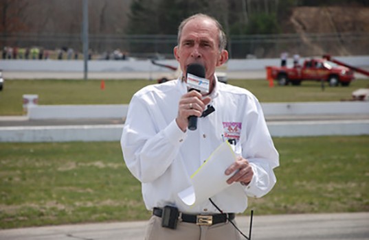 tracks-thompson-speedway-russ-dowd-announcing-537x350