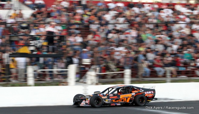 2010_NWAAS_Waterford_Keith_Rocco_checkered_clinching_win_700