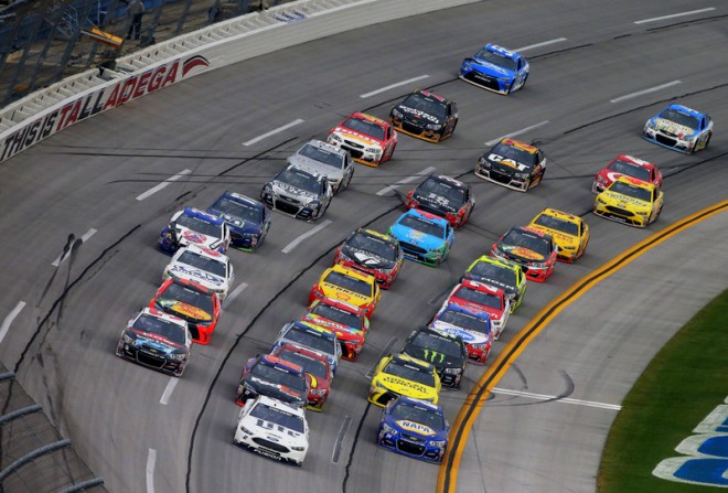 TALLADEGA, AL - MAY 01: Brad Keselowski, driver of the #2 Miller Lite Ford, leads a pack of cars during the NASCAR Sprint Cup Series GEICO 500 at Talladega Superspeedway on May 1, 2016 in Talladega, Alabama.  (Photo by Sean Gardner/Getty Images)