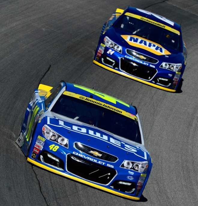 JOLIET, IL - SEPTEMBER 18: Jimmie Johnson, driver of the #48 Lowe's Chevrolet, leads Chase Elliott, driver of the #24 NAPA Auto Parts Chevrolet, during the NASCAR Sprint Cup Series Teenage Mutant Ninja Turtles 400 at Chicagoland Speedway on September 18, 2016 in Joliet, Illinois. (Photo by Robert Laberge/Getty Images)
