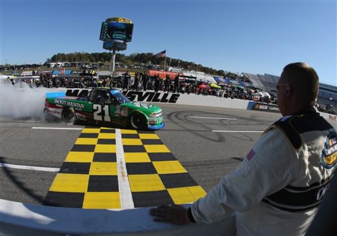 during the NASCAR Camping World Truck Series Texas Roadhouse 200 presented by Alpha Energy Solutions at Martinsville Speedway on October 29, 2016 in Martinsville, Virginia.