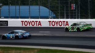 Kevin Harvick uses bump-and-run to win at New Hampshire