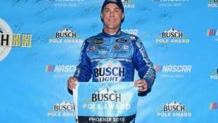 Harvick rebounds with pole-winning run at Phoenix