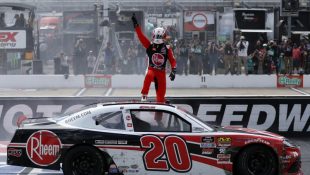Bell rings up Bristol win, banks Xfinity Dash 4 Cash bonus