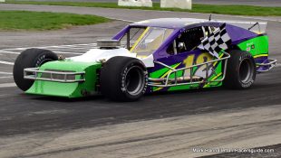 JANKOWIAK CLAIMS FIRST LANCASTER MODIFIED WIN IN RoC FANS IN THE STANDS 75