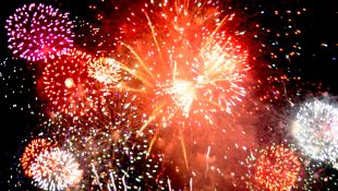 MASSIVE FIREWORKS DISPLAY AT ALBANY-SARATOGA